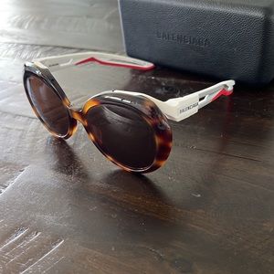 Balenciaga Sunglasses Oversized Tortoise Sporty